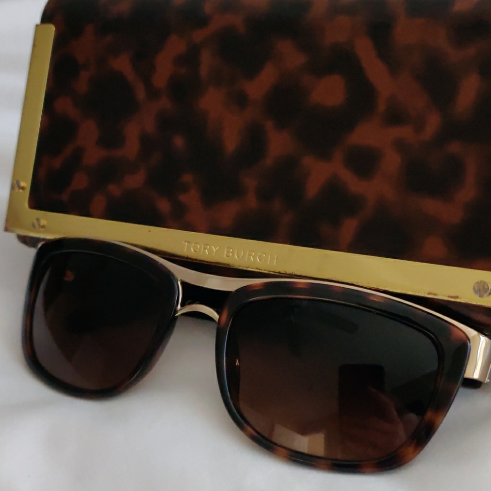 Tory Burch sunglasses with case